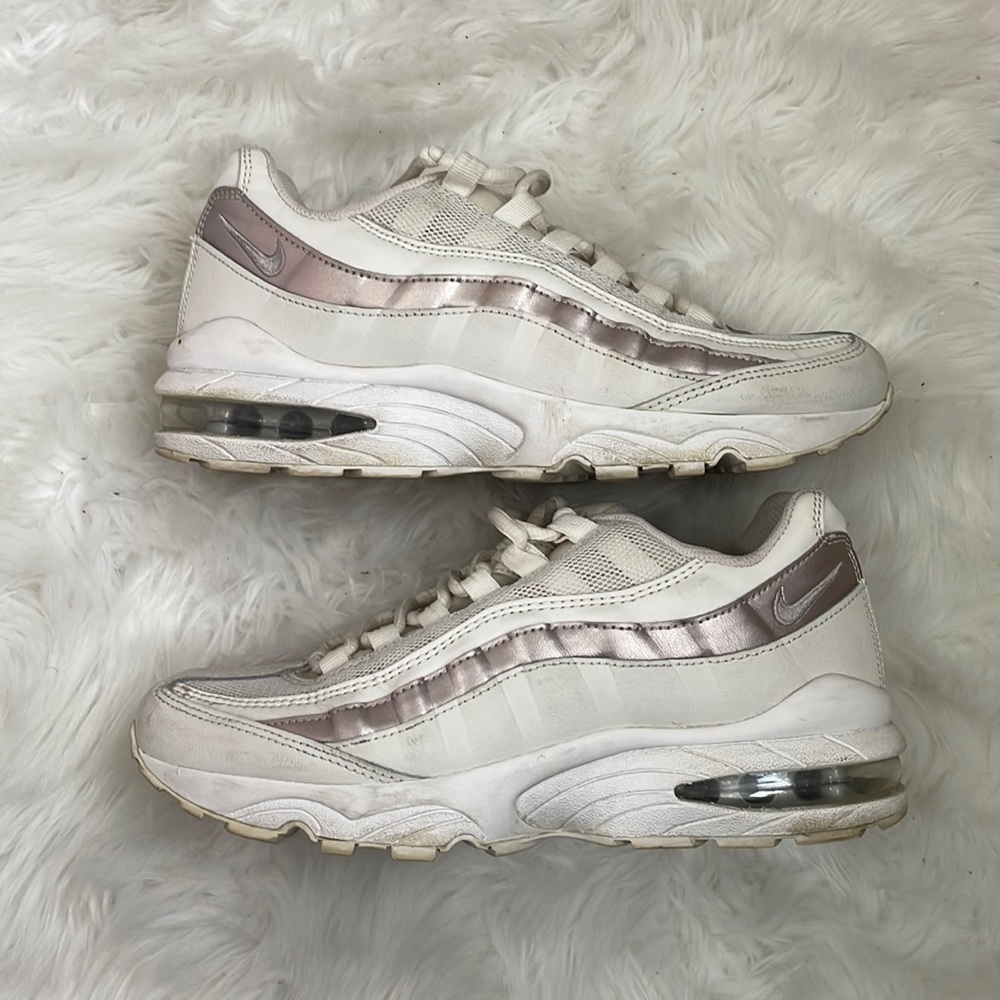 Nike Climax Sneakers